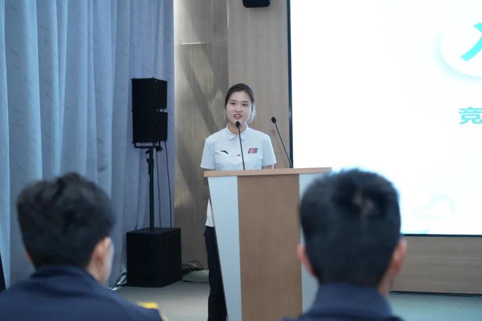经历, xvR, om