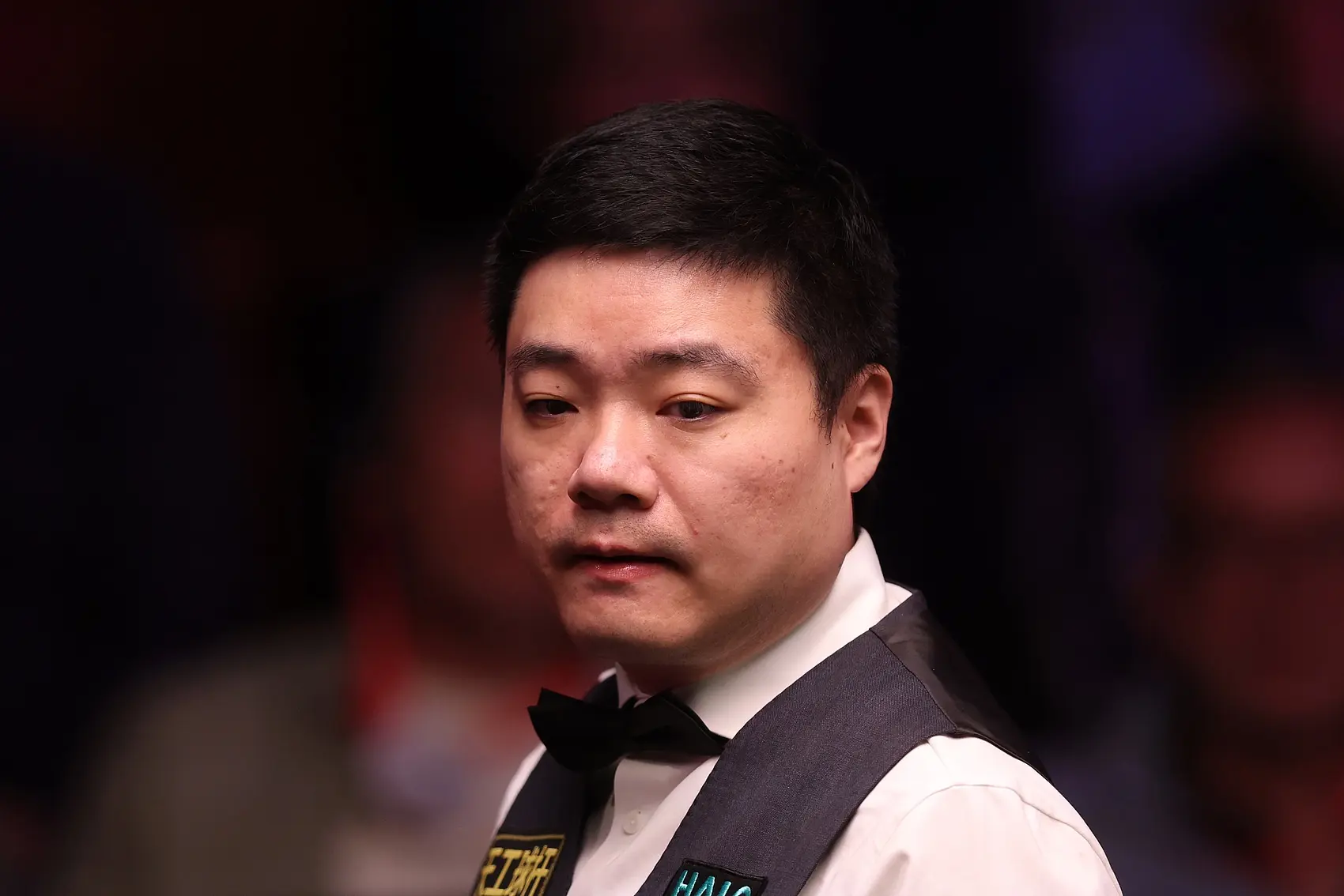 世界第一特, 塞尔比的剧, 连鞭拒绝逆