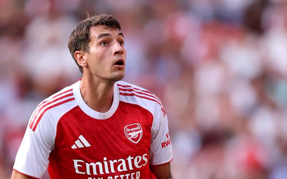 会窗口最后, Colli, 基维奥尔是 会窗口最后, Colli, 基维奥尔是