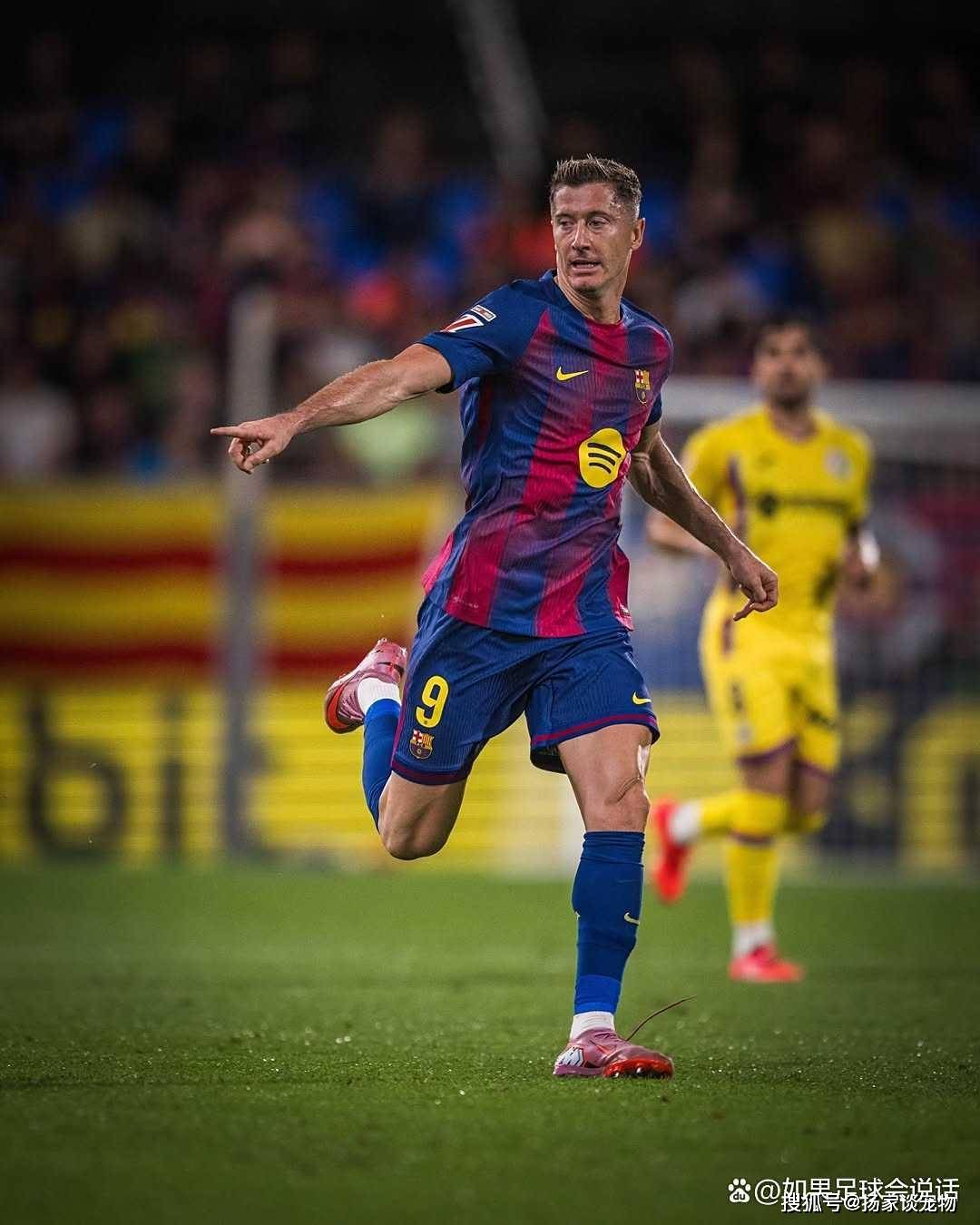 莱万伤好了, 这场立马轮, 弗里克的