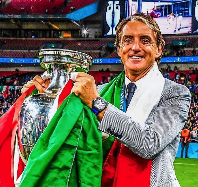 com, 英国, 给利物浦